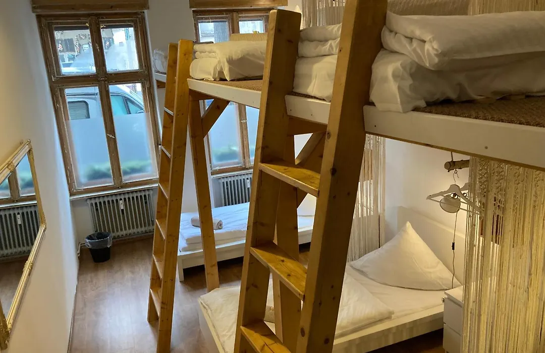 Minimal Hostel No 41-1